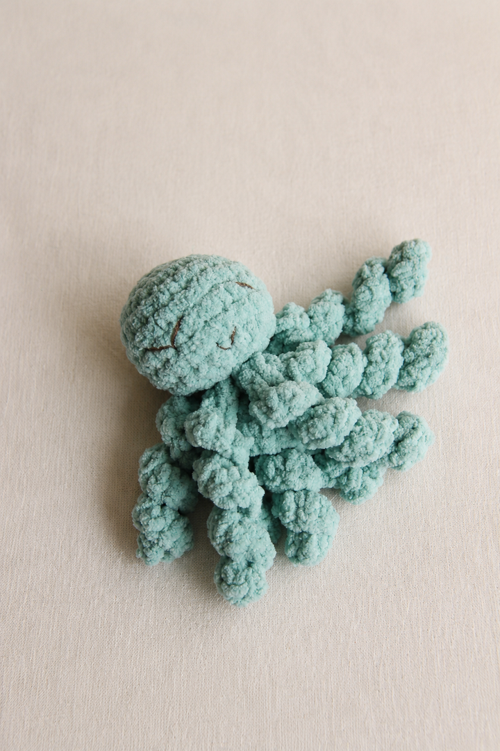 Mini Ollie The Calming Octopus SEAFOAM