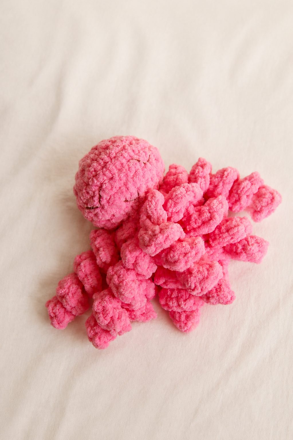Mini Sunshine Ollie the Calming Octopus STRAWBERRY