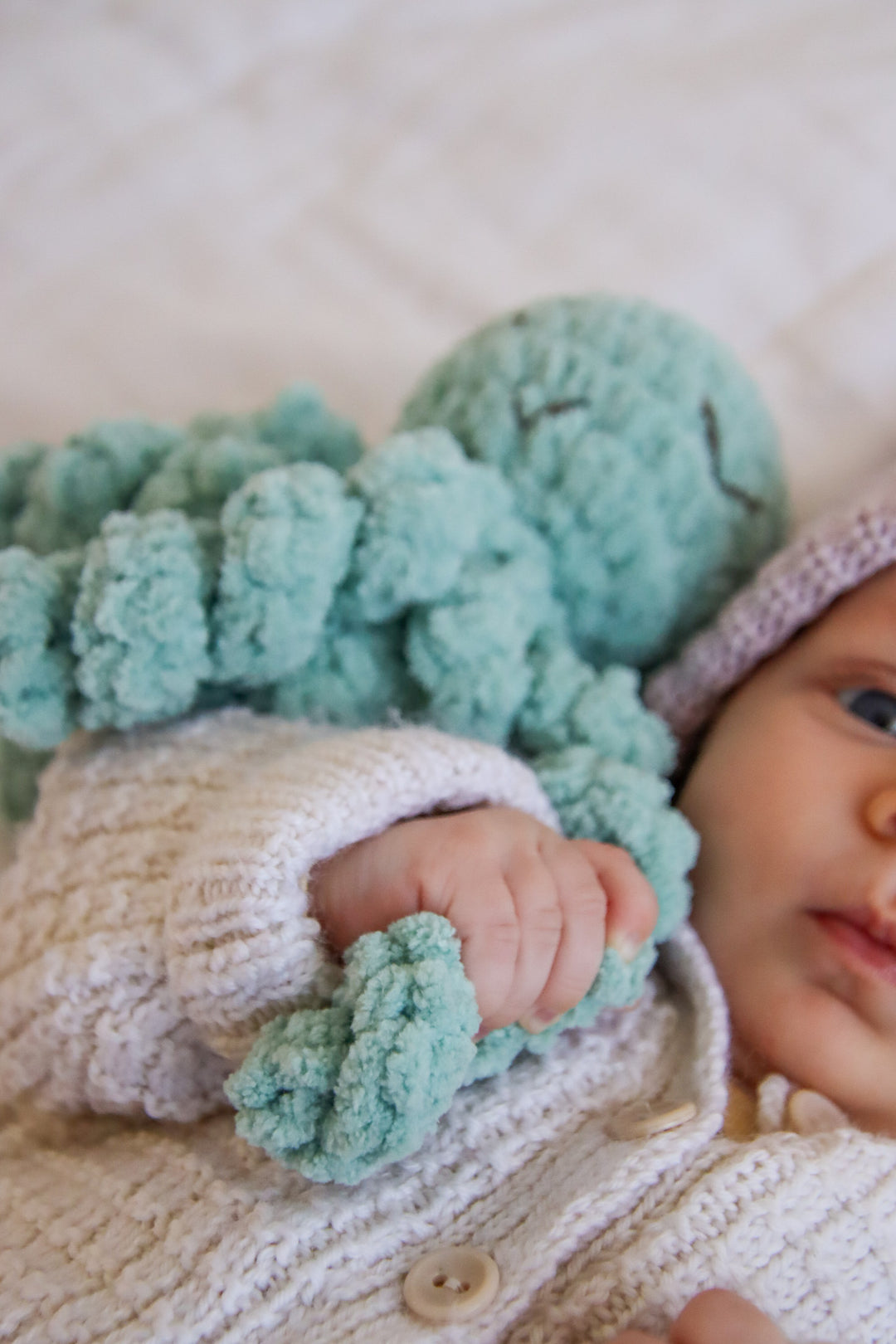 Mini Ollie The Calming Octopus SEAFOAM