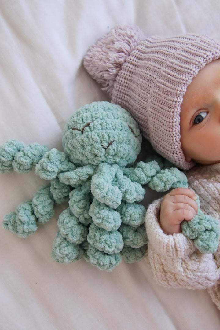 Mini Ollie The Calming Octopus SEAFOAM