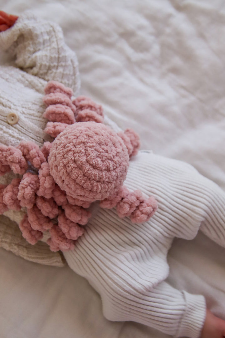 Mini Ollie The Calming Octopus BLUSH