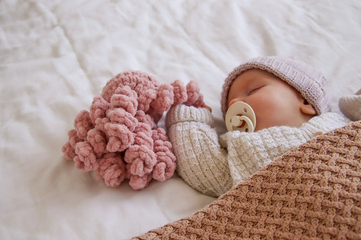 Mini Ollie The Calming Octopus BLUSH