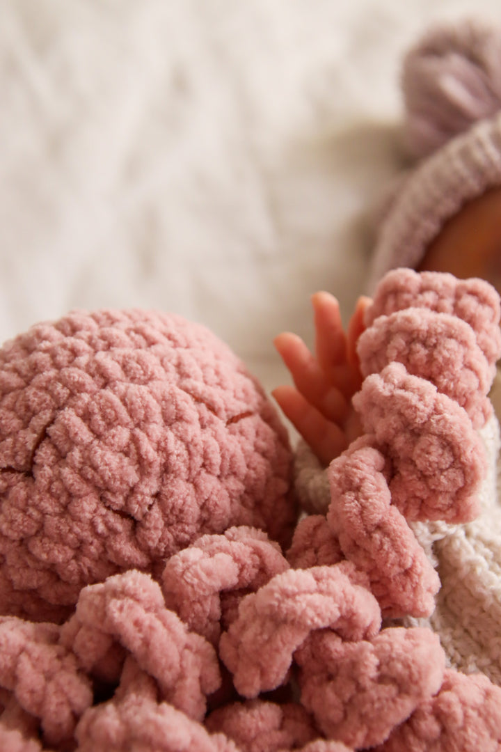 Mini Ollie The Calming Octopus BLUSH