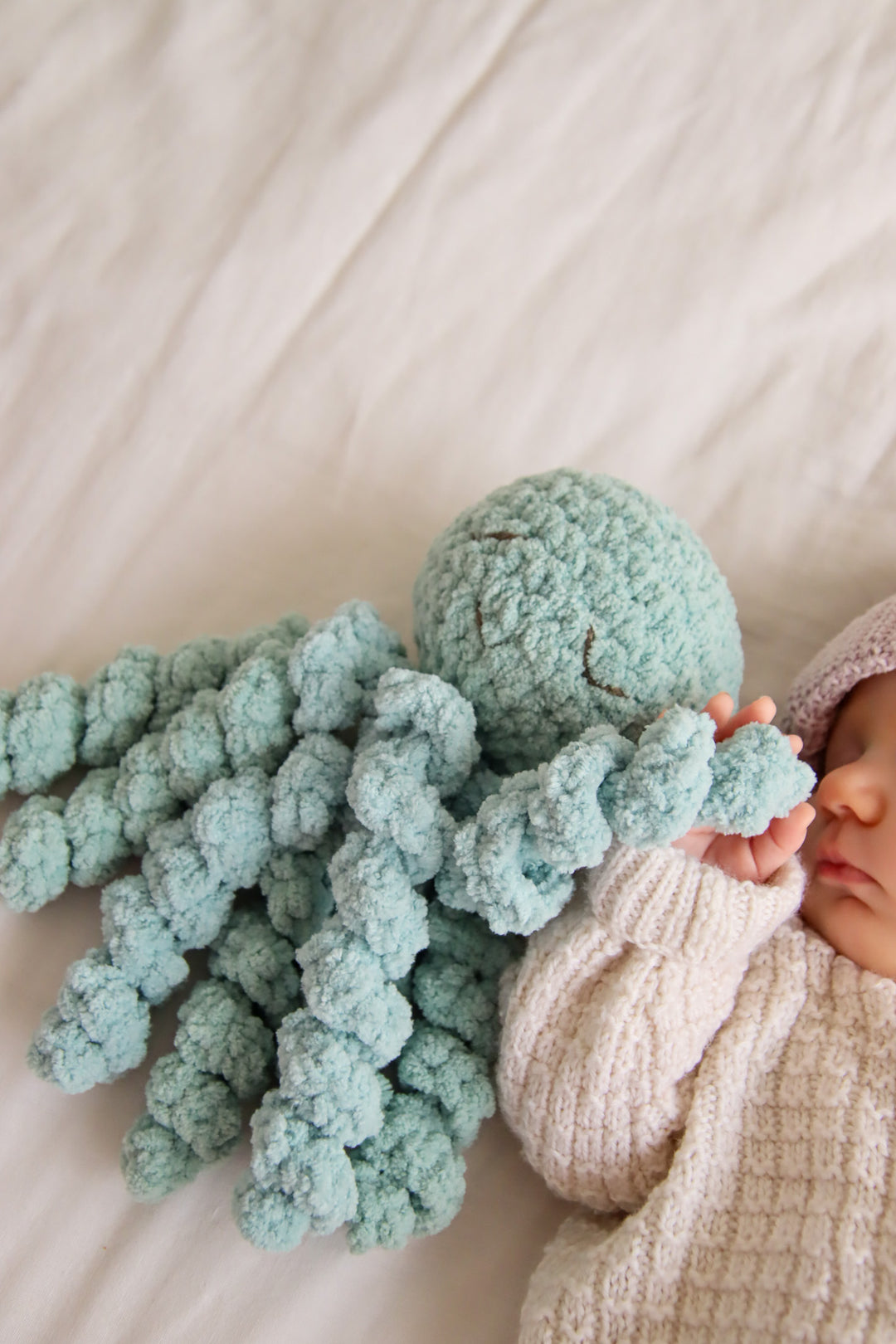Ollie The Calming Octopus SEAFOAM