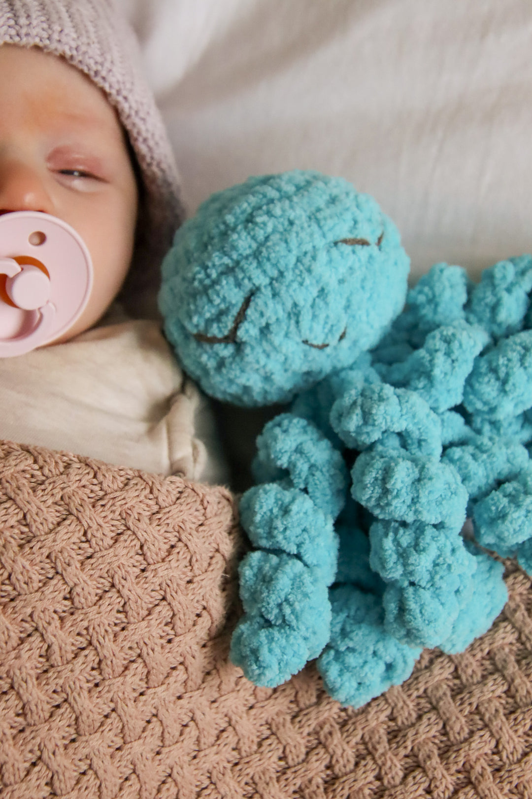 Mini Sunshine Ollie the Calming Octopus BLUEBERRY