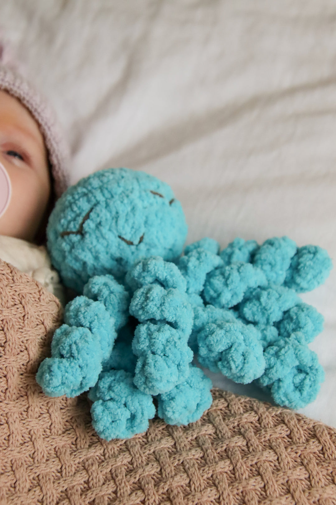 Mini Sunshine Ollie the Calming Octopus BLUEBERRY