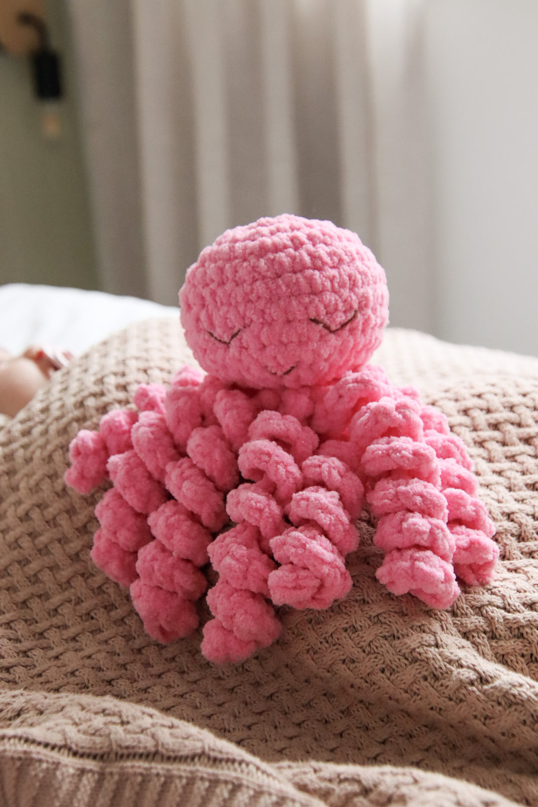 Sunshine Ollie the Calming Octopus STRAWBERRY